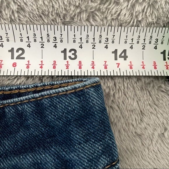 Shein Medium Wash Retro Look Cuffed Jean Shorts Sm - Picture 6 of 7